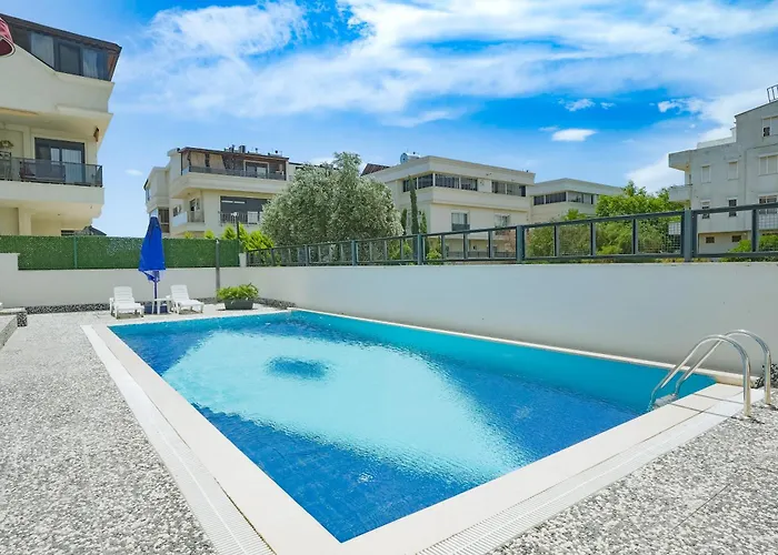 Hotel Birpa Kundu *